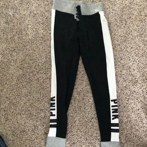 PINK Yoga lace up leggings